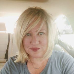 Meet your Posher, Lori